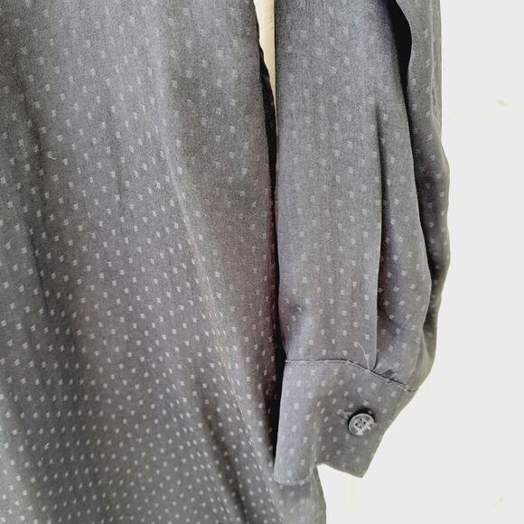 BCBG Tunic High Low Silky Key Hole Front Top Blouse Tonal Polka Dot  sz: S - Picture 5 of 7